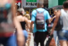 Santa Catarina terá verão com temperaturas elevadas e chuvas irregulares