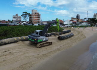 Balneário Piçarras inicia lançamento da linha de recalque para megaobra de alargamento da praia