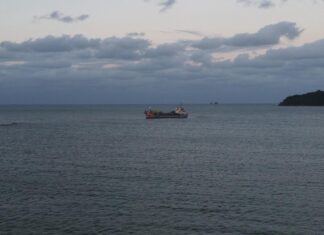 Começa oficialmente a obra de alargamento da faixa de areia de Balneário Piçarras