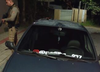 Polícia Militar frustra tentativa de furto de veículo no Centro de Penha