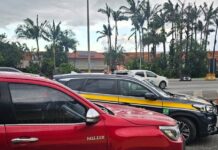 Carro furtado há cinco dias com placa adulterada é recuperado pela PRF