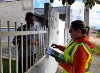 CASAN inicia visitas para orientações sobre rede de esgoto em Barra Velha