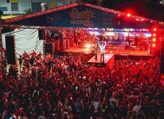 Carnaval Barra Folia 2026 reúne mais de 200 mil pessoas