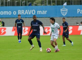 Barra faz 3 a 1 na Chape e abre vantagem na final do Catarinense