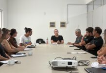 Prefeitura realiza reunião técnica para definir encaminhamentos às famílias atingidas por incêndio no bairro Itacolomi
