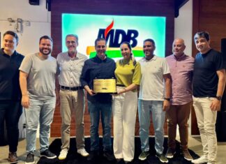 Andressa Pera passa presidência do MDB de Balneário Piçarras ao Vereador Bira Andrade