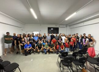 FME assina termos com 34 esportistas contemplados no Bolsa-Atleta