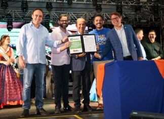Governador autoriza R$ 40 milhões para o Pronampe Aquicultura e Pesca, durante abertura da Festa Nacional do Marisco