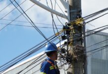 Mutirão de fios retira mais de 1,3 tonelada de cabos em Barra Velha