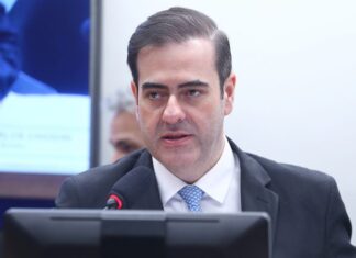 Presidente do MDB de SC critica articulações internas e defende protagonismo do partido em carta aberta