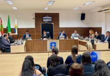 Vereadores de Navegantes aprovam revisão do Plano de Saneamento e programa “Adote uma Praça”