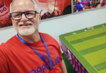 Municipal de Futsal de Penha vai homenagear professor Charles Waldrich