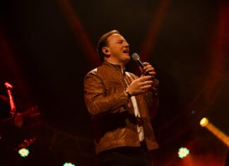 Festa do Divino 2026 terá show nacional de Padre Ezequiel em Barra Velha