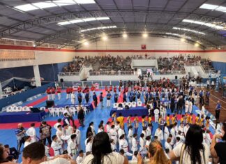Penha sedia etapa do Campeonato Estadual de Karatê e conquista terceiro lugar geral por equipes
