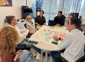 Itajaí recebe comitiva da The Ocean Race em preparação para 2027