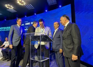 Itajaí assina protocolo para criação de Polo da Indústria da Defesa durante SC Expo Defense