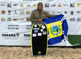 Alexandre Menezes é vice-campeão na 2ª etapa do Paranaense de Bodyboarding