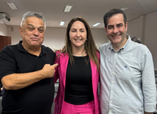 Andressa Pera se reúne com João Rodrigues para debater desenvolvimento regional em SC