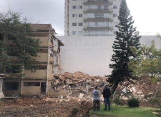 Defesa Civil de Itajaí desinterdita área do Edifício Irajá