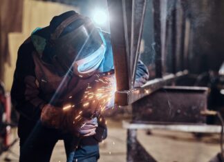 Abertas as inscrições para o curso gratuito de soldador industrial na Arxo