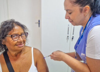 Baixa cobertura vacinal contra a gripe em grupos prioritários gera preocupação na saúde em Navegantes