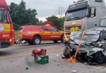 Duas pessoas morrem e três ficam feridas em colisão frontal na BR-280 em São Francisco do Sul