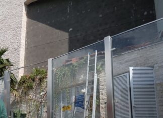 Trabalhador fica ferido após queda e desabamento de muro em Itajaí