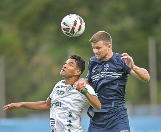 Barra FC recebe o Santa Cruz em confronto direto para se afastar da zona de rebaixamento da Série C