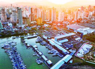 Com US$ 4,3 milhões em exportações de barcos, Itajaí lidera como polo náutico e recebe um dos maiores eventos do setor da América Latina