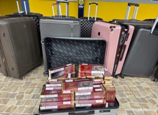 Fiscalização em ônibus flagra malas recheadas de cigarros paraguaios na BR-101 em Joinville