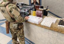 PRF em Joinville apreende quase R$60 mil em contrabando
