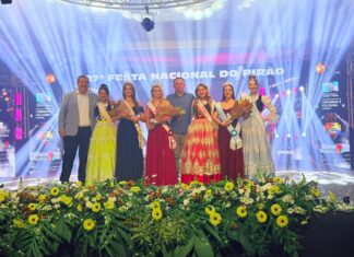Barra Velha elege nova realeza da 27ª Festa Nacional do Pirão