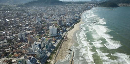 Alargamento da Praia do Gravatá deve ser concluído em 15 dias