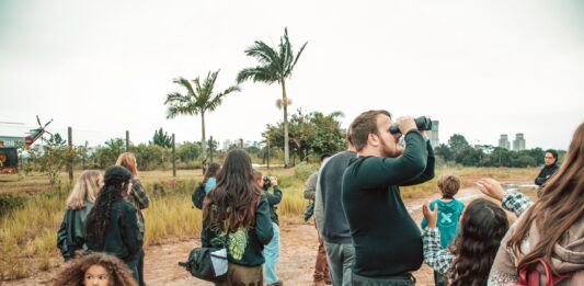 Balneário Piçarras promove evento gratuito de observação de aves com trilha ecológica neste sábado