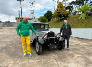 Luciano Hang adquire carro histórico do Cônsul Carlos Renaux para integrar acervo da Casa do Cônsul
