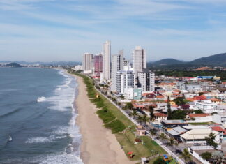 Justiça libera obras já em andamento na orla de Barra Velha