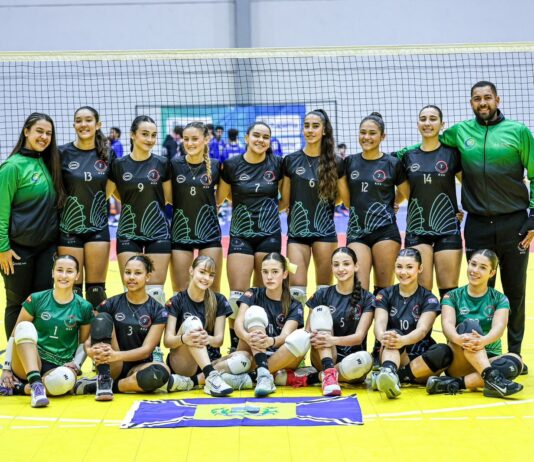 Vôlei feminino de Balneário Piçarras é campeão da fase microrregional da Olesc 2026