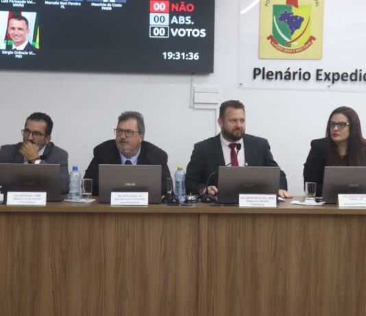 Diego Matiello (MDB) assume definitivamente a presidência da Câmara de Penha