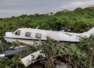 Queda de aeronave em Navegantes deixa dois feridos graves; vítimas são encaminhadas ao hospital