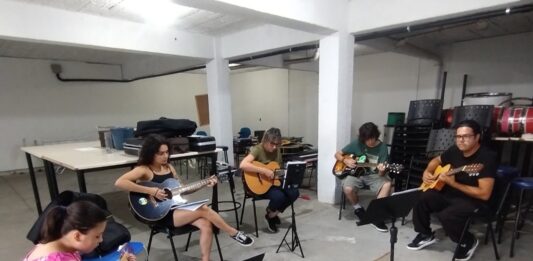 Fundação de Cultura de Balneário Piçarras abre novas vagas para oficinas artísticas