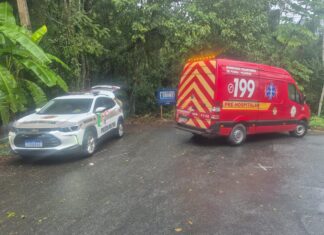 Homem é encontrado sem vida em costão da Praia do Bananal, em Penha