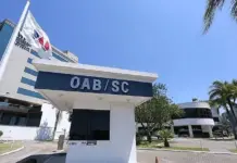 OAB/SC diz que apurará conduta de advogada após ser notificada sobre decisão da Justiça em Penha