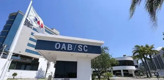 OAB/SC diz que apurará conduta de advogada após ser notificada sobre decisão da Justiça em Penha