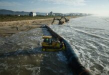 Começa a obra de alargamento da Praia do Gravatá, em Navegantes