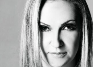 Servidora pública Ana Paula Ribeiro Stiebler morre aos 42 anos em Balneário Piçarras