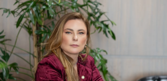 ARTIGO | Agosto lilás: onde vivem as mulheres que precisam desaparecer para sobreviver*