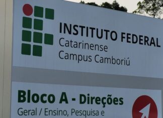 Matrículas para o curso gratuito App Clicks, de criação de aplicativos, seguem abertas até 19 no IFC Camboriú