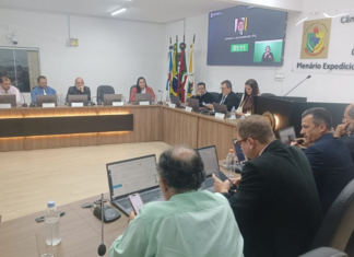 Vereadores de Penha votam LDO para 2027 em reunião extraordinária