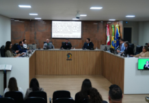 37ª sessão da Câmara de Piçarras tem LDO aprovada e convocação do secretário de Saúde