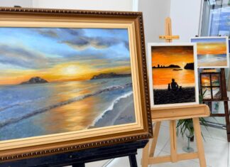 Exposição “Quando o Sol Floresce” já está aberta à visitação na Câmara de Balneário Piçarras